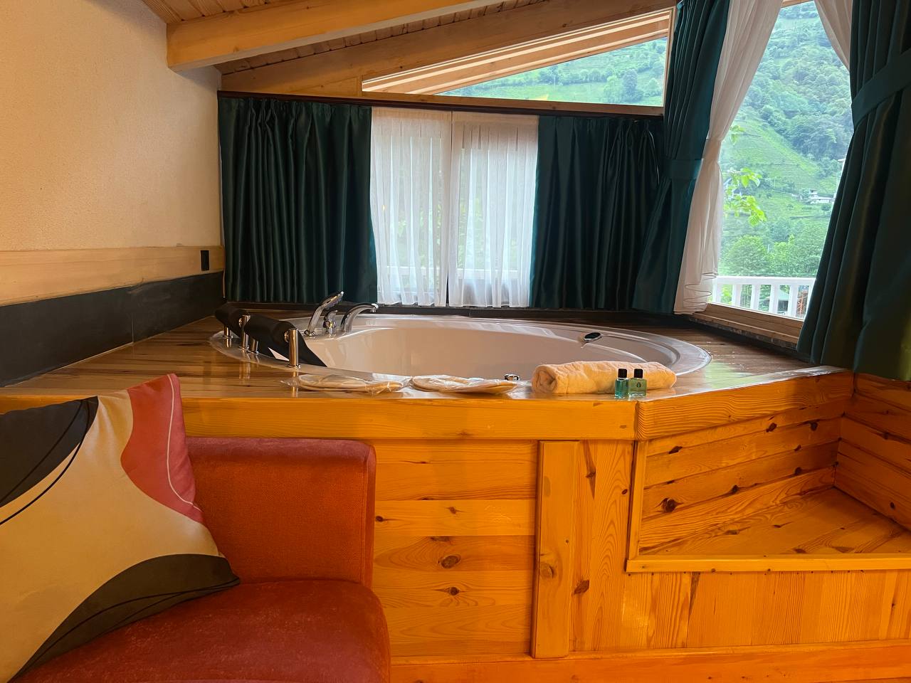 Ayder Vip River Slide 1